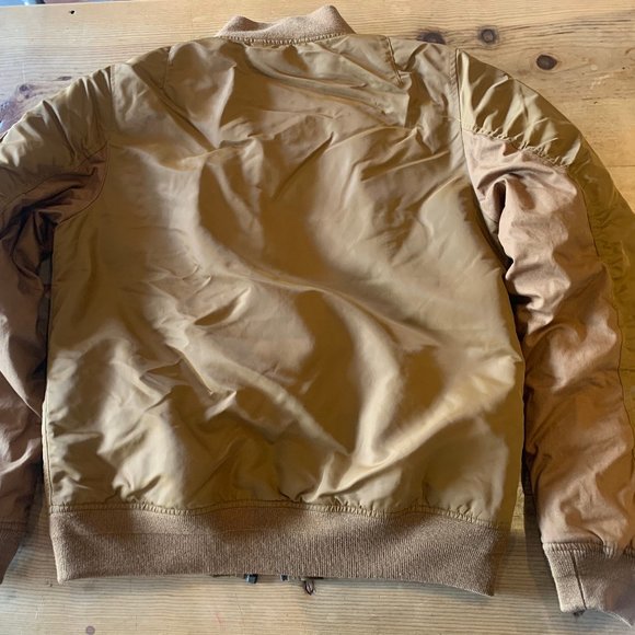 Men’s Carhartt WIP Ashton Bomber Jacket - Picture 3 of 3